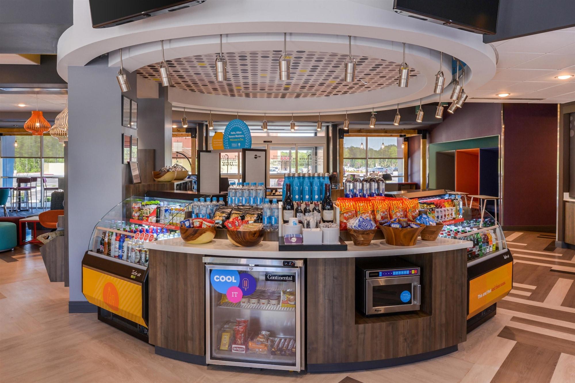 小岩城西希尔顿杜尔酒店 外观 照片